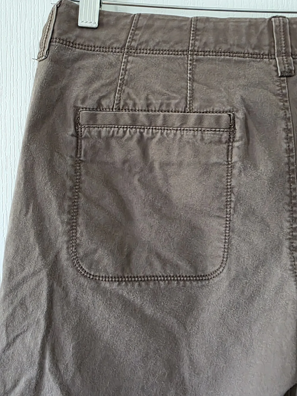 Old Navy Perfect Bermuda Shorts Women's 6 Brown Low Rise Stretch Chino Khaki